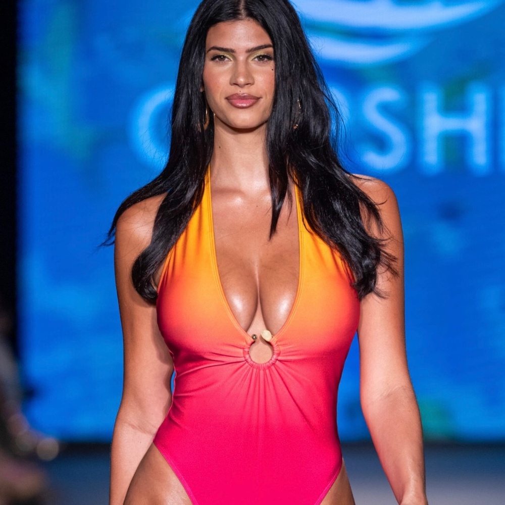 Cupshe Miami Swim Week Plunging Horseshoe Ring One-Piece - Sunset (M)